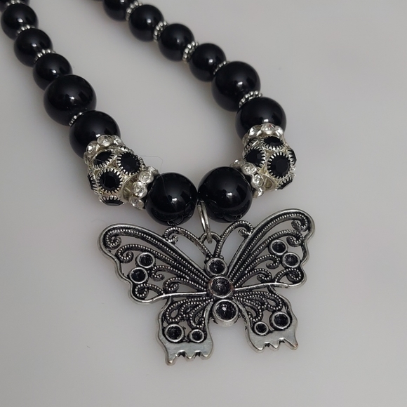 Butterfly necklace 🖤 - Picture 4 of 11